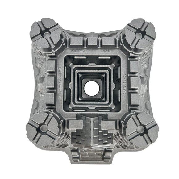 Nordic Ware Castle Bundt Cake Pan 10-Cup Made In USA - Picture 7 of 11